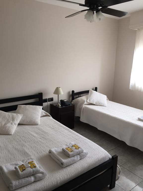 Hotel Euzko Alkartasuna Macachín Extérieur photo
